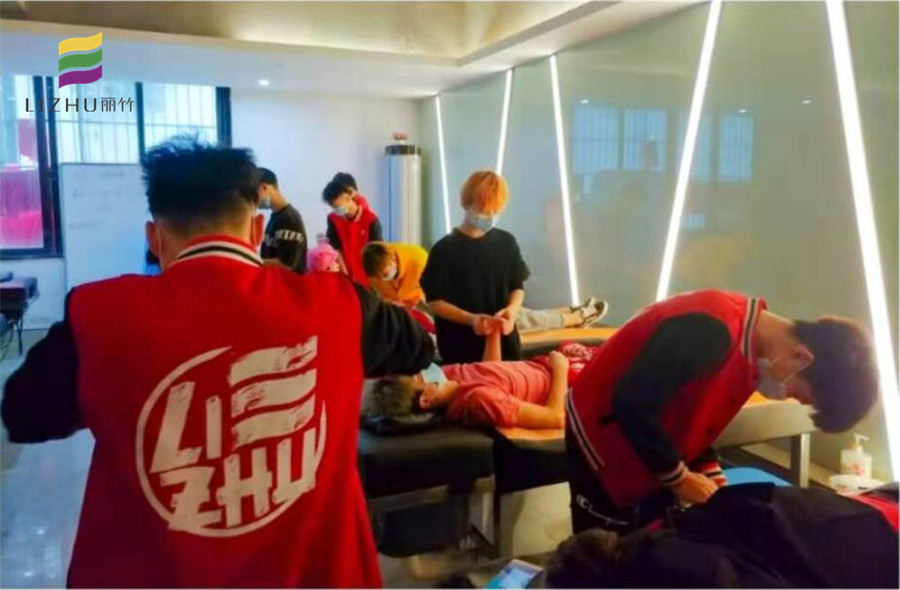 南寧美發(fā)師培訓(xùn)都學(xué)什么？專業(yè)洗護(hù)了解下