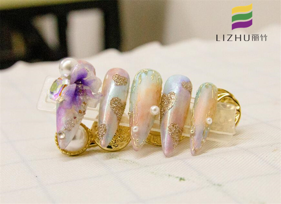 甲片可以重復(fù)使用嗎？廣西美甲排行榜專業(yè)教學(xué)
