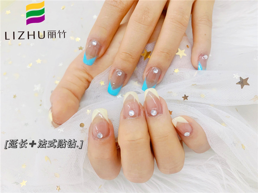 學(xué)延長(zhǎng)甲教程，感受廣西學(xué)美甲哪家專業(yè)？