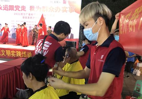 你合適剪短發(fā)嗎？廣西專業(yè)美發(fā)學校教你判斷