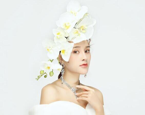 鮮花在彩妝中的重要性 ，南寧化妝培訓(xùn)分享