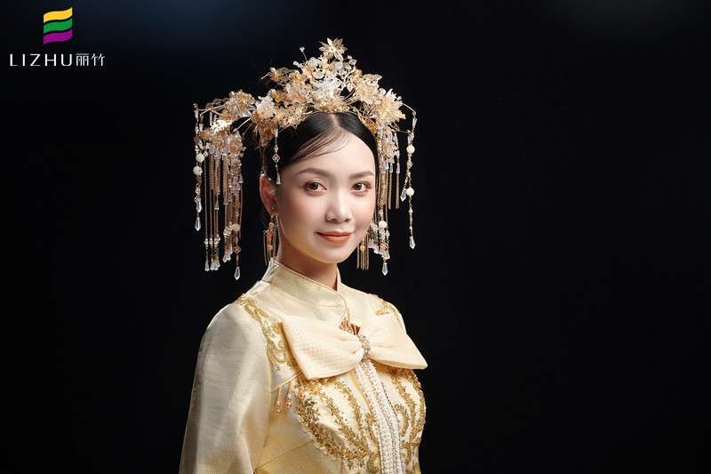 新中式新娘造型，演繹別樣中國美