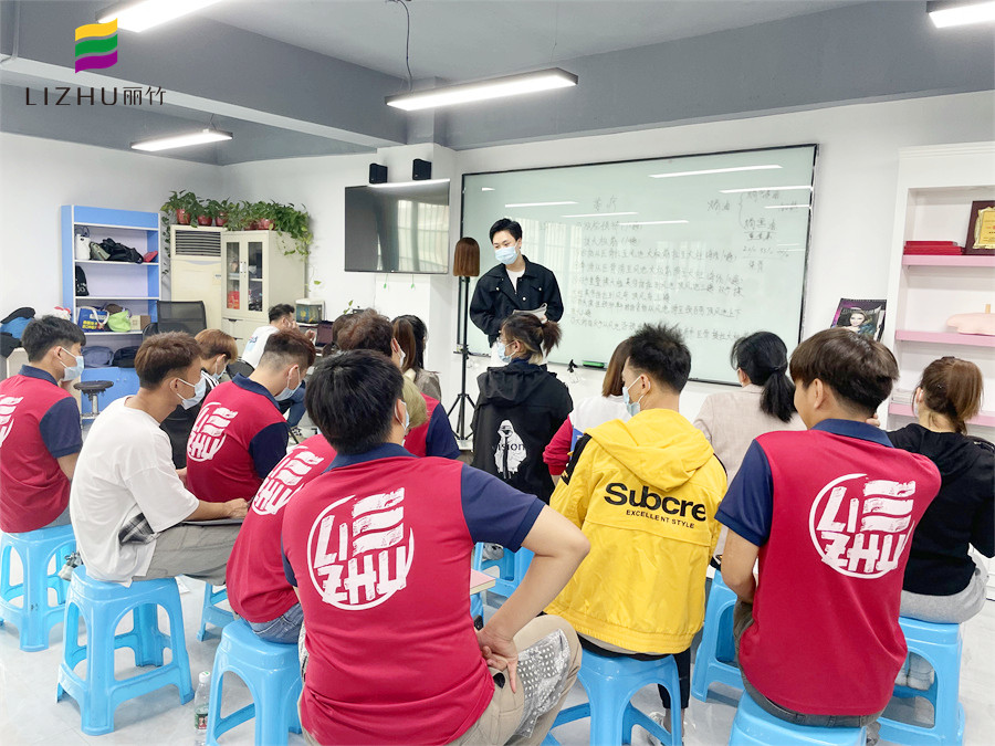生姜洗頭的好處？南寧美發(fā)洗護(hù)學(xué)校理論講解