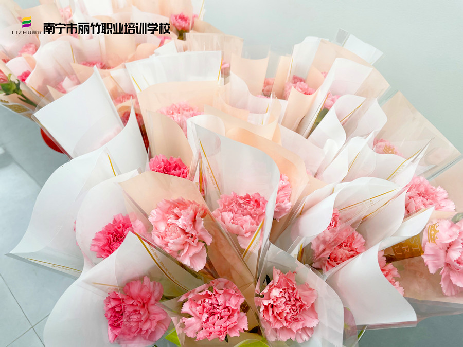 麗竹學校3·8女神節(jié)，定制專屬你的美麗