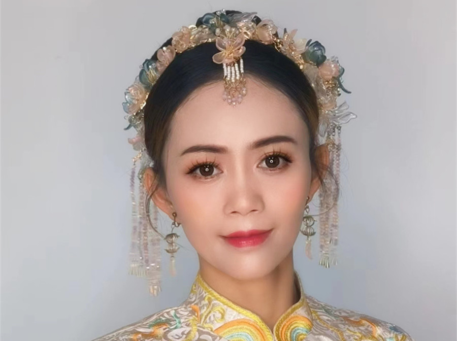 國風(fēng)新娘造型，廣西新娘彩妝造型學(xué)校演繹中國美