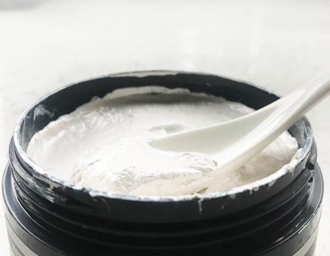 美發(fā)用品介紹：如何使用發(fā)泥？