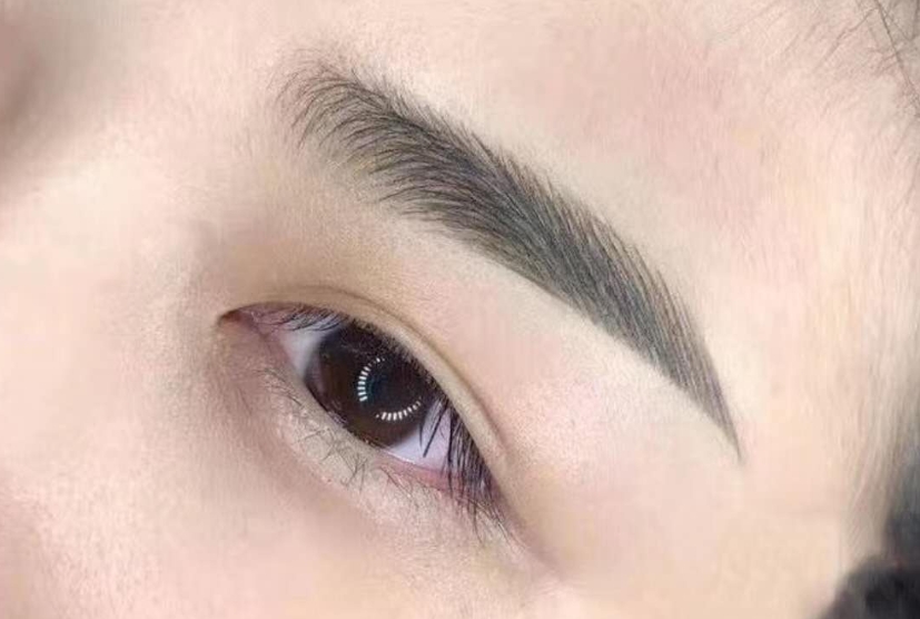 廣西學(xué)紋眉：紋眉哪種好看自然？
