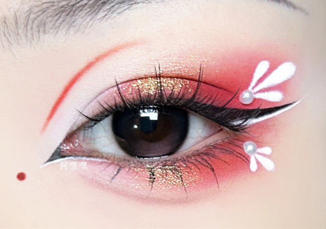 ?玉蘭花眼妝教程，零基礎(chǔ)化妝學(xué)習(xí)