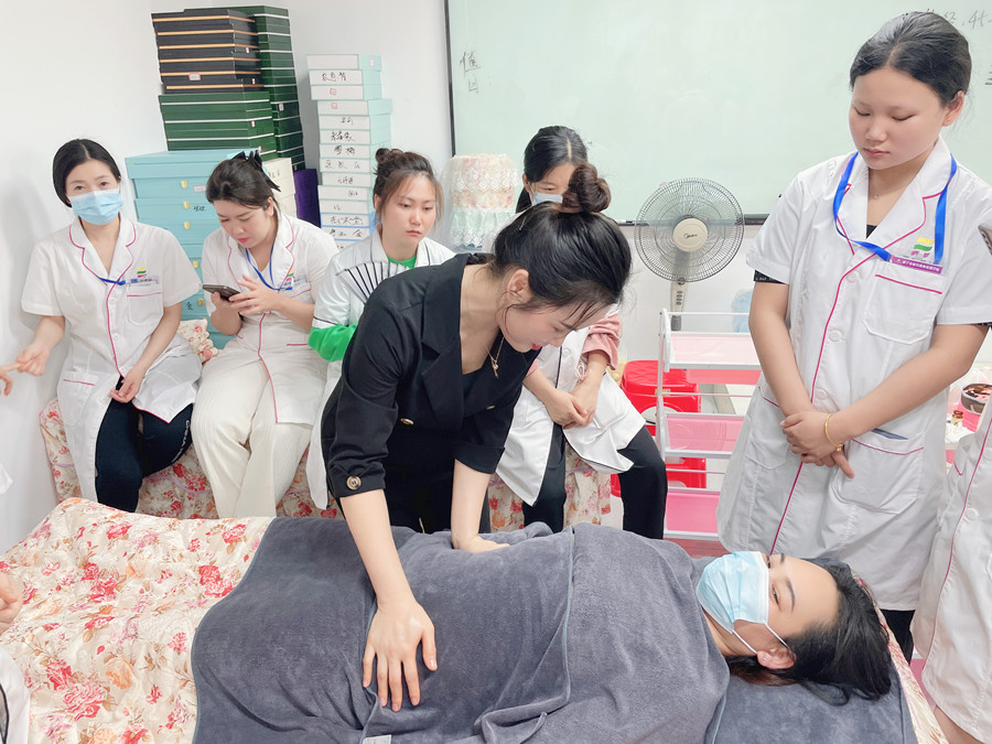 泥灸敷肚子的好，廣西美容美體操作講解