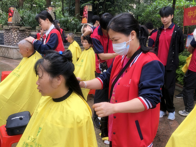 廣西學(xué)美發(fā)有實(shí)踐嗎？歡迎到廣西理發(fā)職業(yè)學(xué)校