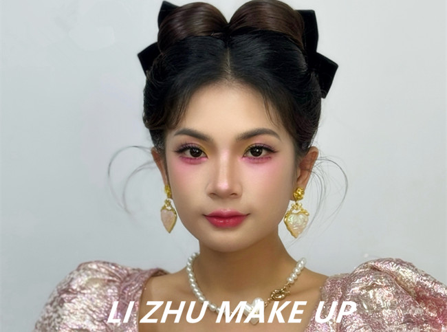 在逃公主造型，告訴南寧專業(yè)彩妝去哪學(xué)南寧專業(yè)彩妝去哪學(xué)？