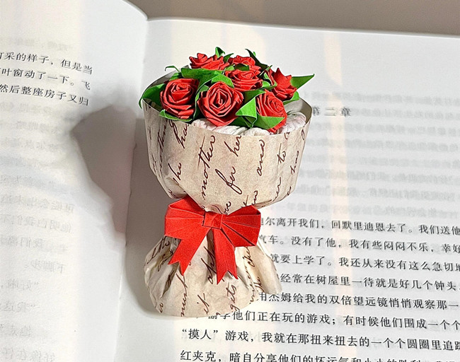 玫瑰花束折紙教程，廣西花藝培訓學校推薦