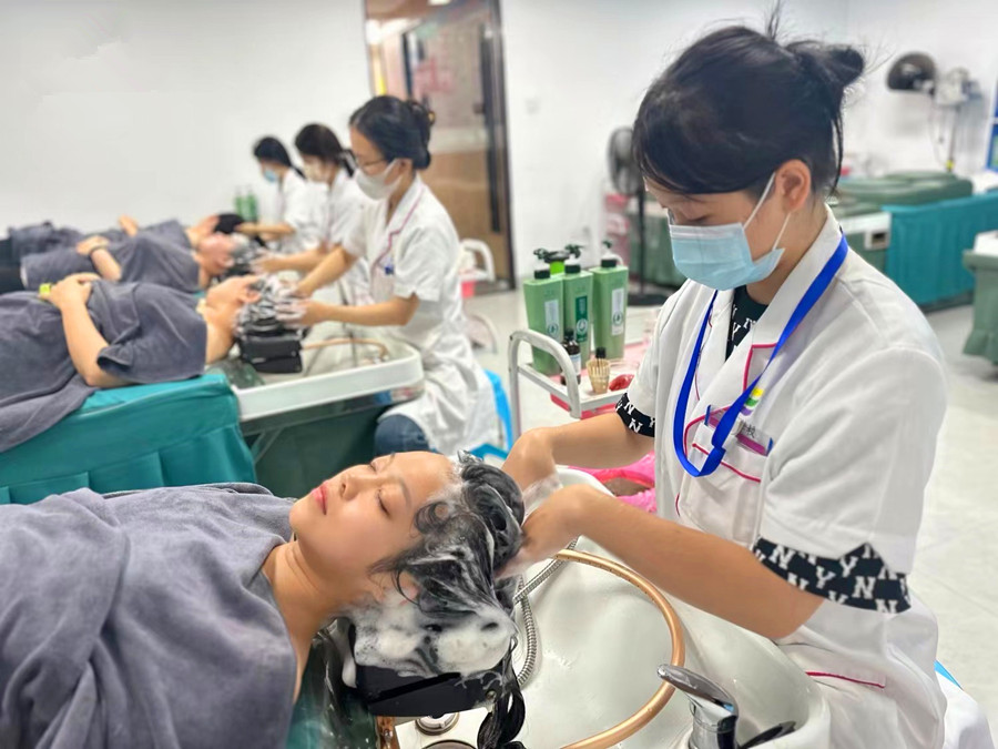 頭療養(yǎng)發(fā)有什么項目？南寧頭療培訓學校課程講解