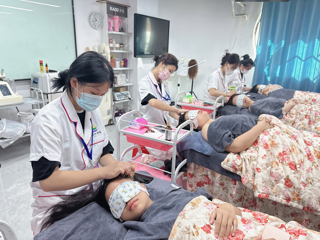 南寧美體健康：你多久沒(méi)進(jìn)行頭部按摩了呢？