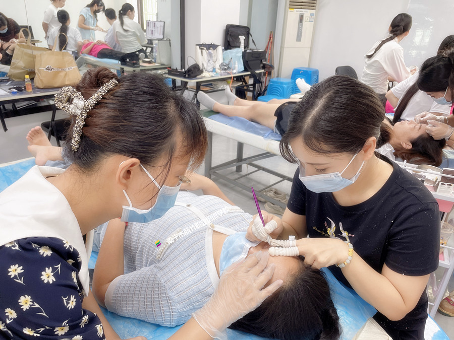 廣西紋繡哪里可以進(jìn)修？色乳的選擇