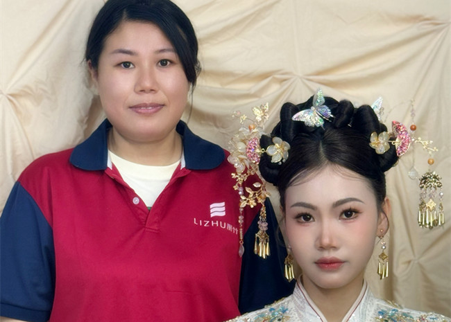 新中式秀禾，南寧化妝學(xué)校十大品牌