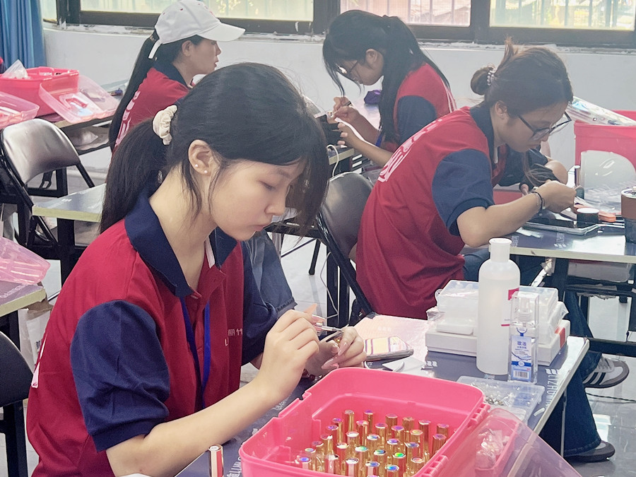 單色美甲練習(xí)，南寧美甲課堂隨拍