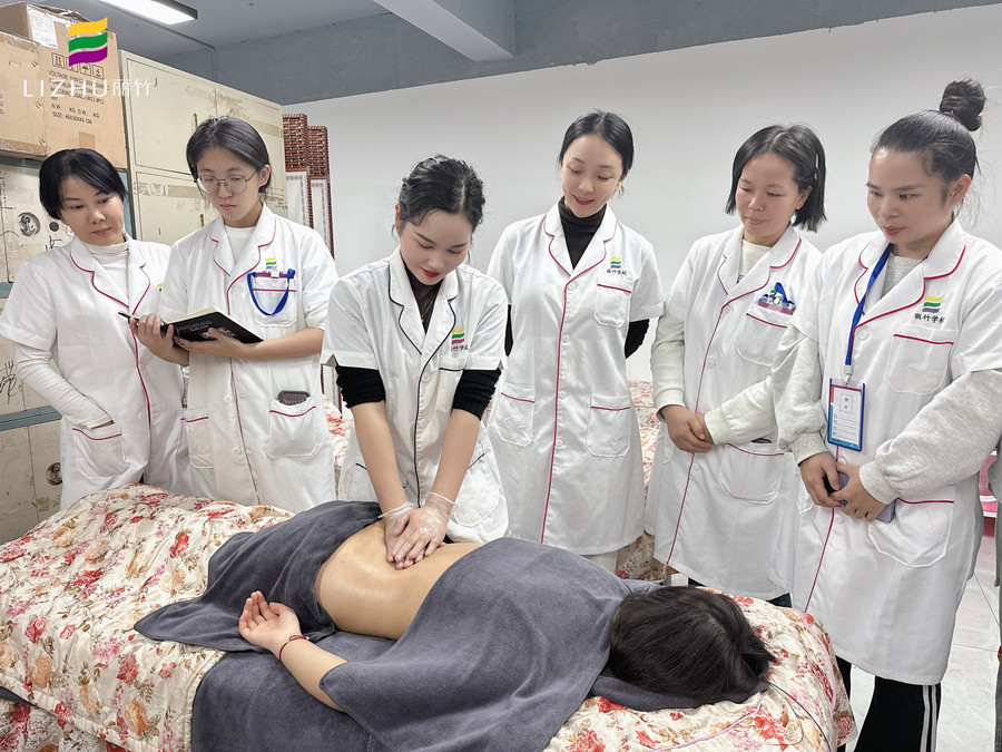 腹部管理，南寧美容健康管理學校分享